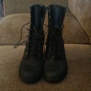 Size 9 Timberland Earthkeepers